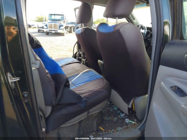 3TMLU4ENXEM146360 Toyota Tacoma Base V6