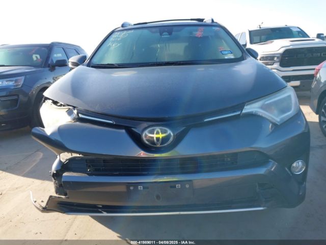JTMWFREV9HD100555 Toyota Rav4 Xle