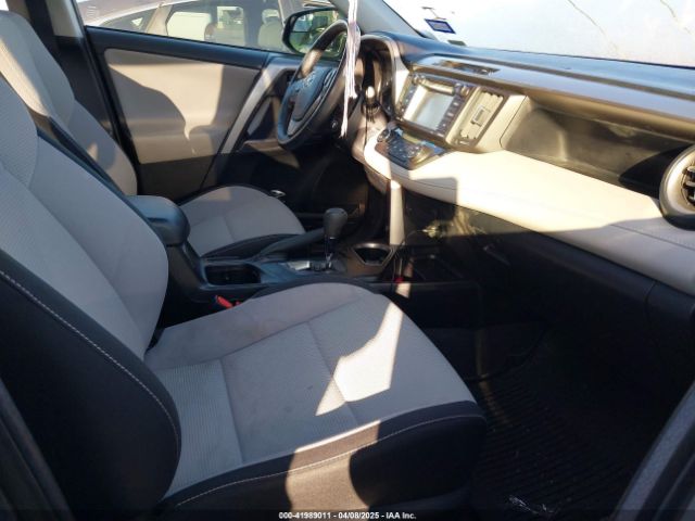 JTMWFREV9HD100555 Toyota Rav4 Xle