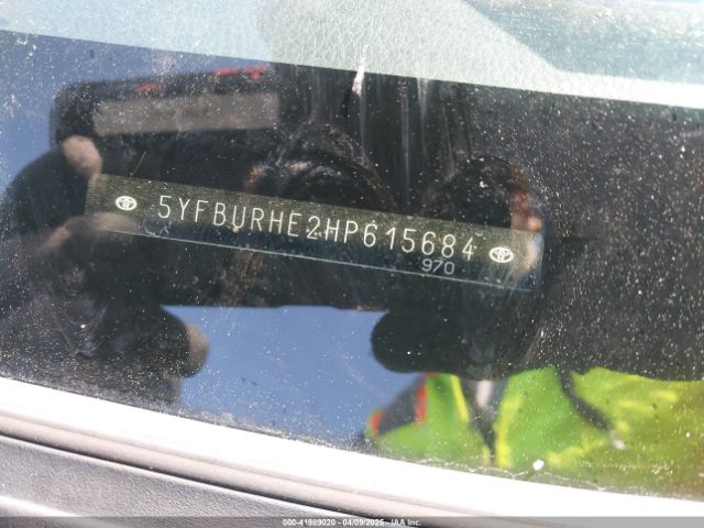5YFBURHE2HP615684 Toyota COROLLA LE