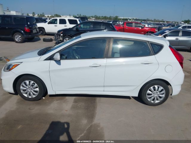 KMHCT5AE0HU365659 Hyundai ACCENT SE