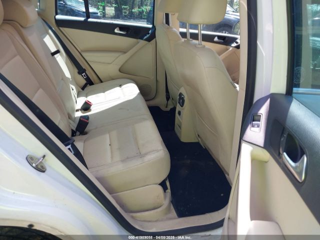 WVGSV7AX5HK003552 Volkswagen Tiguan 2.0t Wolfsburg Edition
