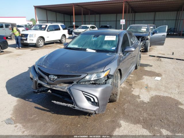 4T1B11HK2JU560383 Toyota CAMRY SE
