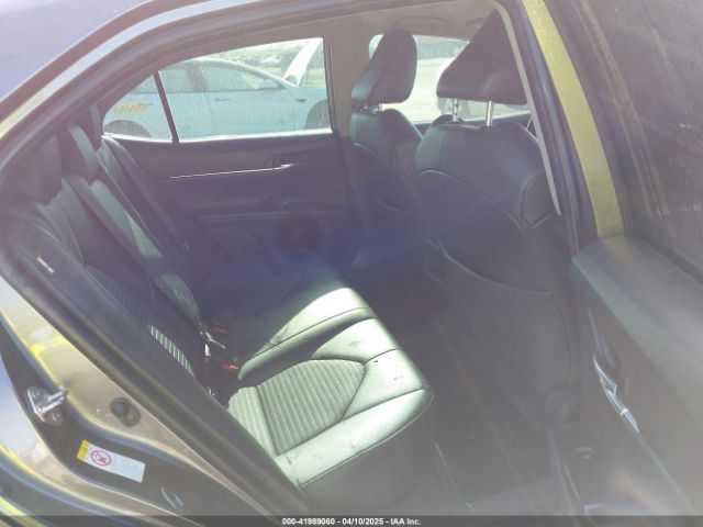 4T1B11HK2JU560383 Toyota CAMRY SE