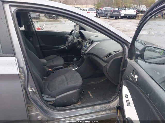 KMHCT5AE0FU199236 Hyundai ACCENT GL