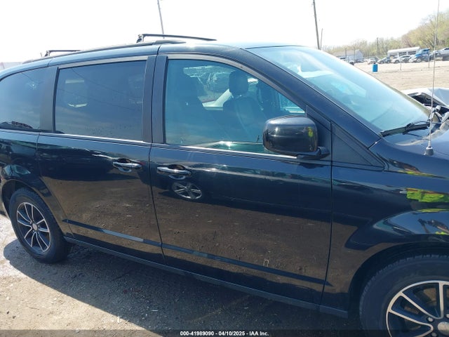 2C4RDGEG2JR283891 Dodge Grand Caravan Gt