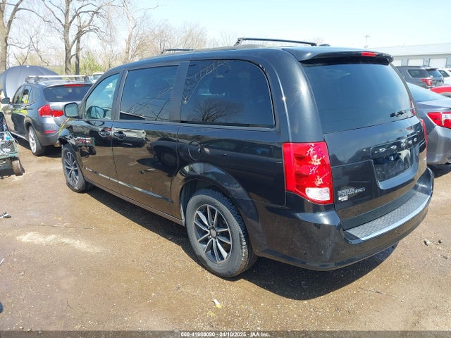 2C4RDGEG2JR283891 Dodge Grand Caravan Gt