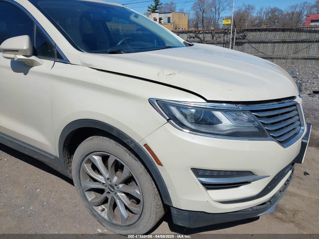 5LMCJ2C93JUL04622 Lincoln MKC SELECT