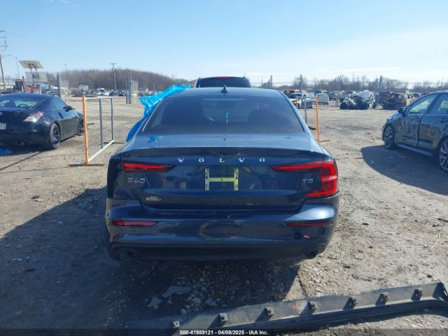 7JR102FK3KG013779 Volvo S60 T5 Momentum
