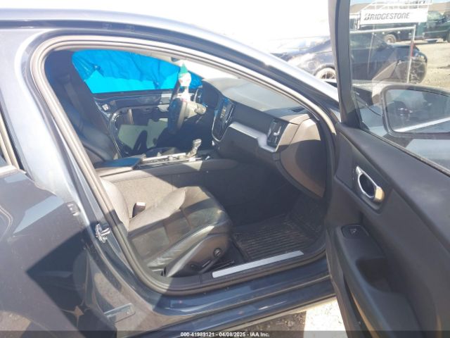2019 VOLVO S60 7JR102FK3KG013779 Photo 4