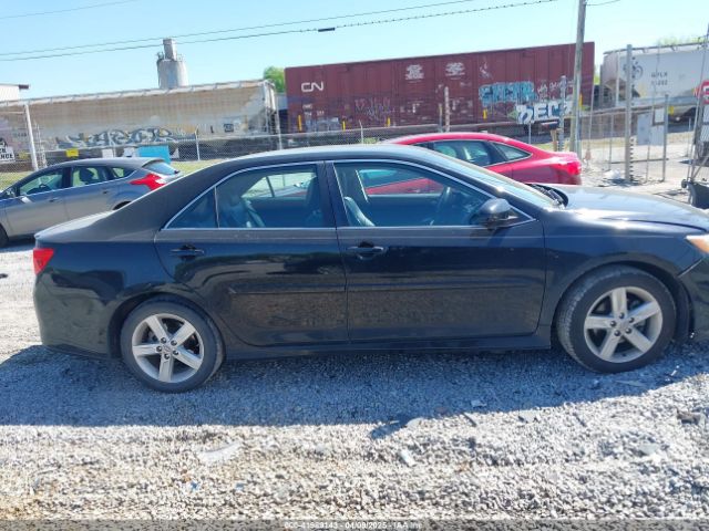 4T1BF1FK5EU822407 Toyota CAMRY SE