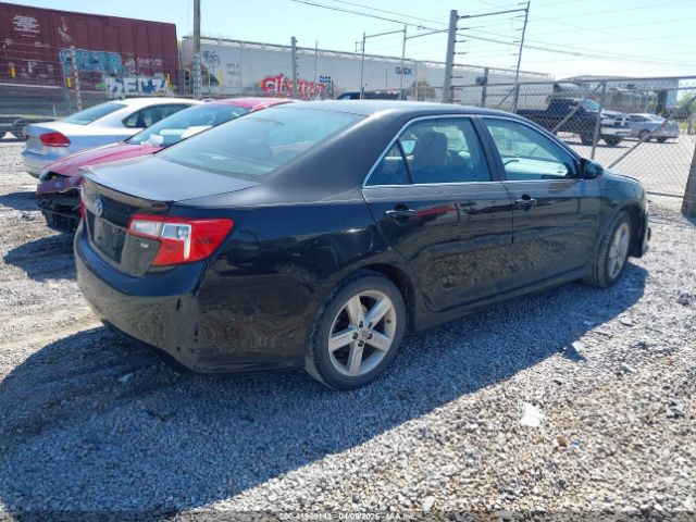 4T1BF1FK5EU822407 Toyota CAMRY SE