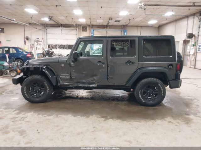 1C4BJWDGXJL889020 Jeep Wrangler Jk Unlimited Sport 4x4