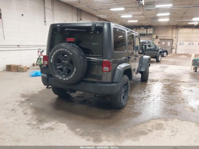 1C4BJWDGXJL889020 Jeep Wrangler Jk Unlimited Sport 4x4