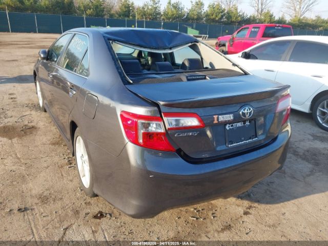 4T1BF1FKXEU347482 Toyota CAMRY SE