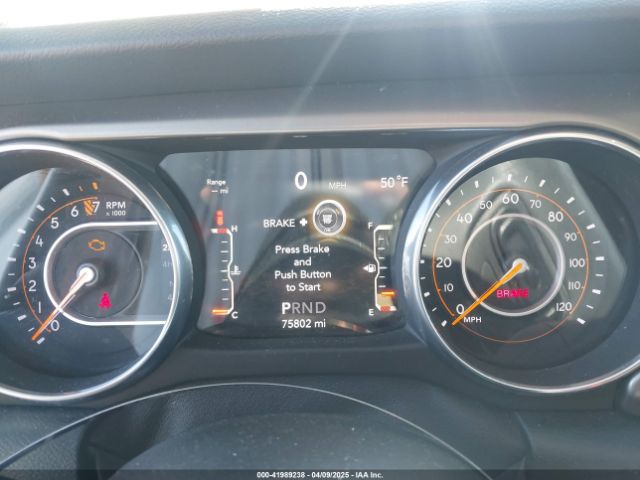 1C4HJXDG0JW142895 Jeep Wrangler Unlimited Sport S 4x4