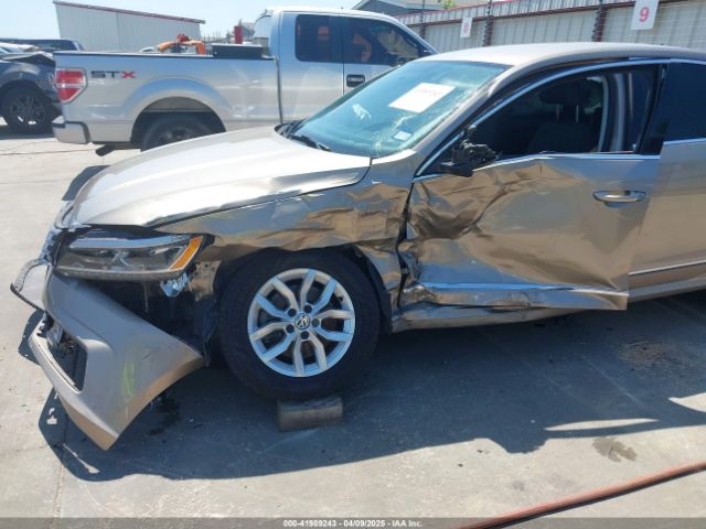 1VWAS7A39GC027249 Volkswagen Passat 1.8t S