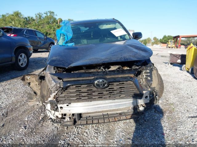 2T3C1RFV9MC117564 Toyota Rav4 Xle Premium