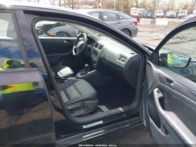 3VWD17AJ5EM376208 Volkswagen Jetta 1.8t Se