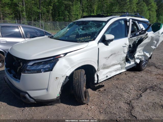 5N1DR3BB3PC261375 Nissan Pathfinder Sv