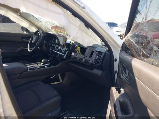 5N1DR3BB3PC261375 Nissan Pathfinder Sv