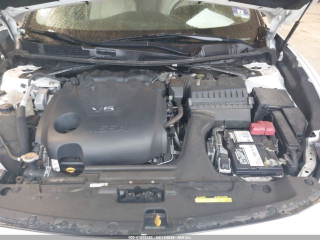 1N4AA6AP0HC382384 Nissan Maxima 3.5 Sl