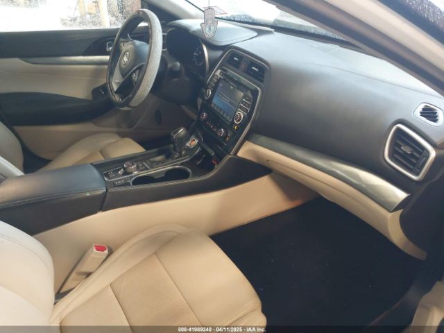 1N4AA6AP0HC382384 Nissan Maxima 3.5 Sl