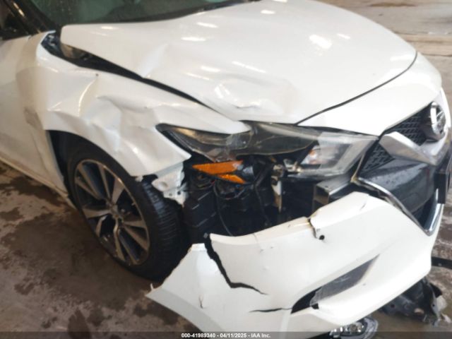1N4AA6AP0HC382384 Nissan Maxima 3.5 Sl
