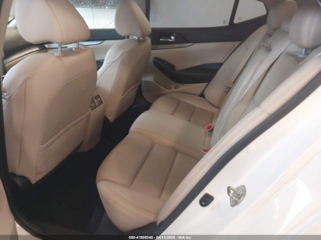 1N4AA6AP0HC382384 Nissan Maxima 3.5 Sl