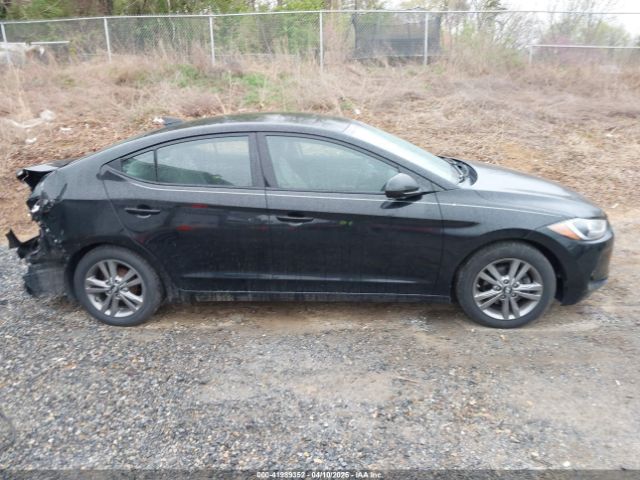 5NPD84LF7HH022111 Hyundai ELANTRA SE
