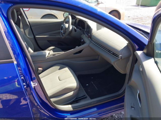 KMHLM4AJ0PU052419 Hyundai Elantra Hybrid Blue