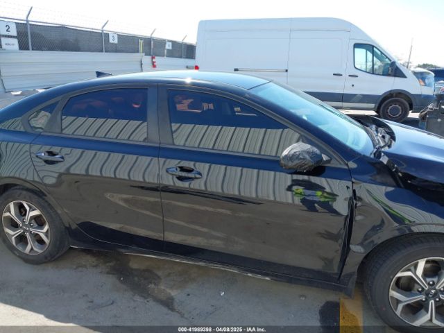 3KPF24AD8LE191000 KIA Forte Lxs