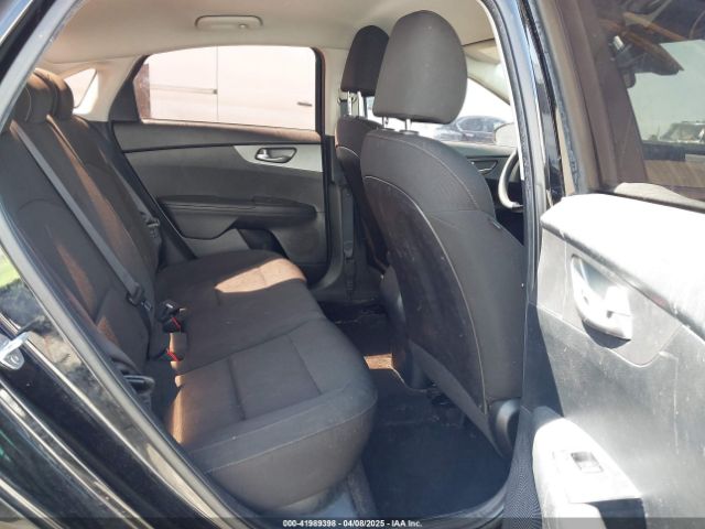 3KPF24AD8LE191000 KIA Forte Lxs