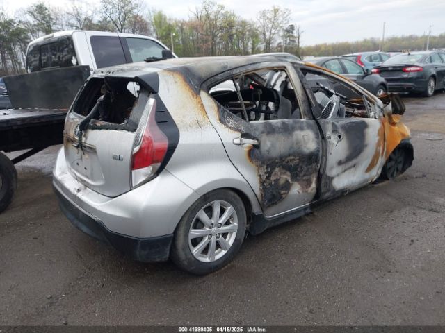 JTDKDTB38H1596549 Toyota Prius C Two
