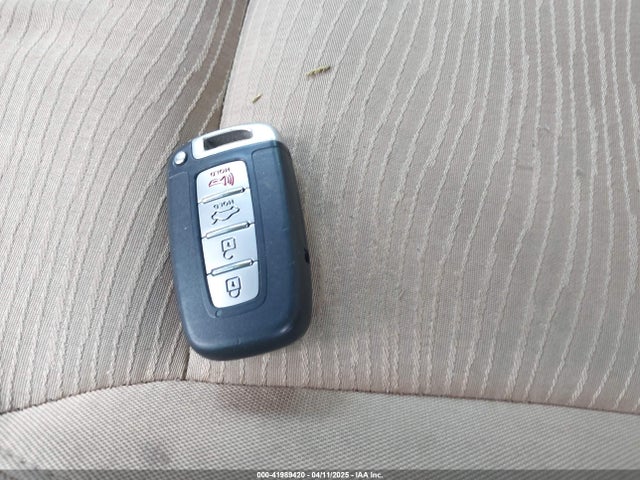 KMHEC4A4XFA137273 Hyundai SONATA HYBRID
