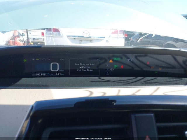 JTDKBRFU3J3068729 Toyota Prius Two