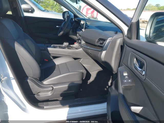 JN8BT3BA7SW007622 Nissan Rogue Sv Fwd
