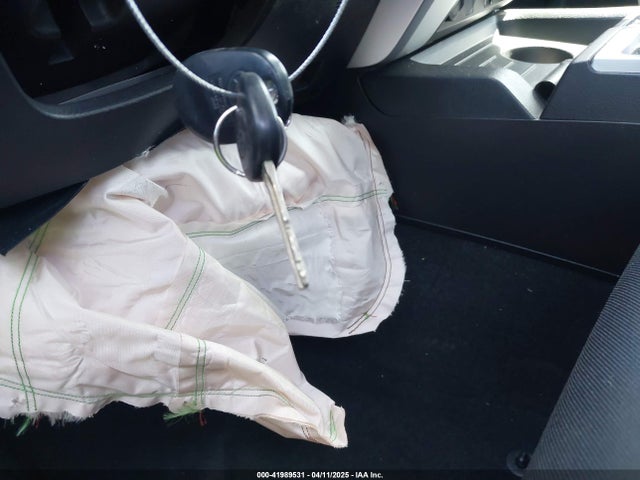 5TFDW5F15GX579467 Toyota Tundra Sr5 5.7l V8