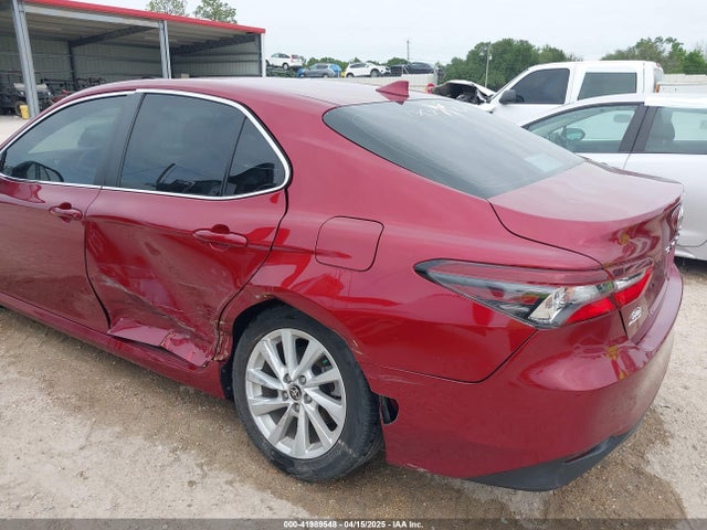 4T1C11AK6NU624168 Toyota CAMRY LE