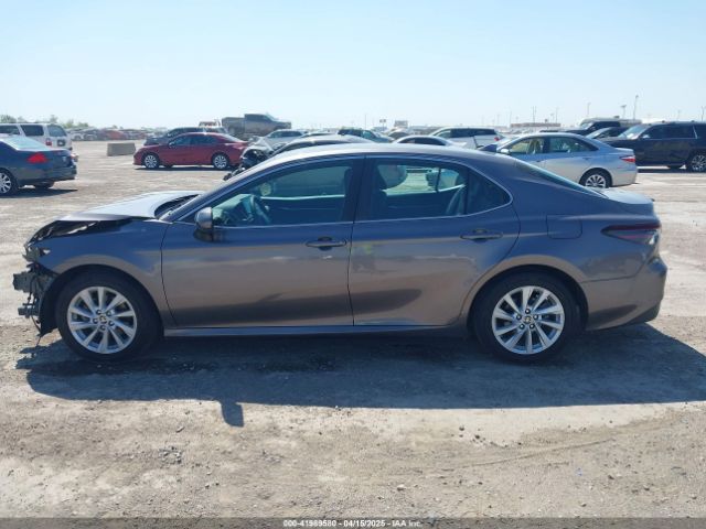 4T1C11AK9NU671419 Toyota CAMRY LE