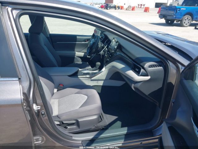 4T1C11AK9NU671419 Toyota CAMRY LE