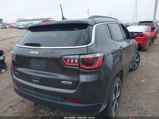 3C4NJDBB3KT729012 Jeep Compass Latitude 4x4