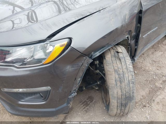 3C4NJDBB3KT729012 Jeep Compass Latitude 4x4