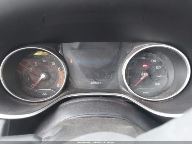 3C4NJDBB3KT729012 Jeep Compass Latitude 4x4