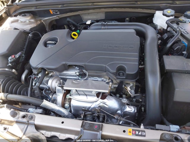1G1ZD5STXSF135317 Chevrolet Malibu Fwd 1lt