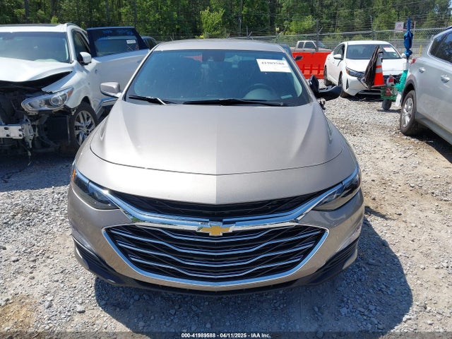 1G1ZD5STXSF135317 Chevrolet Malibu Fwd 1lt
