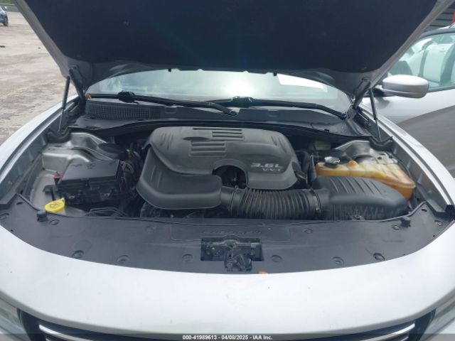 2C3CDXBGXFH840428 Dodge Charger Se