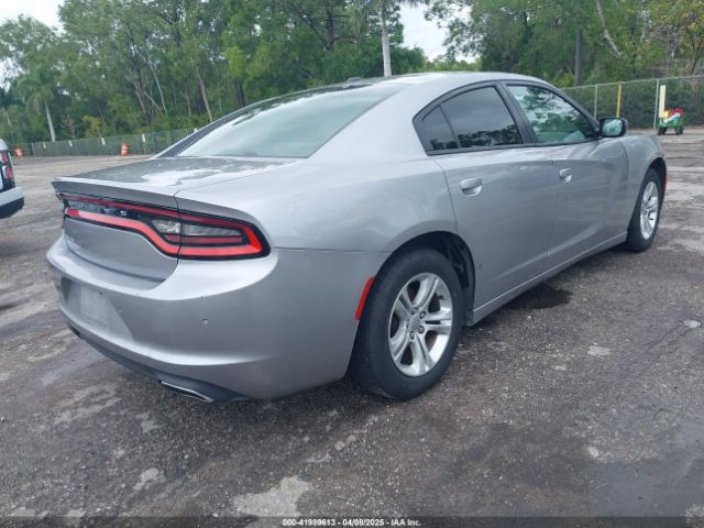 2C3CDXBGXFH840428 Dodge Charger Se