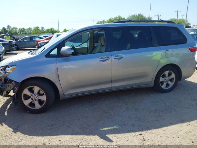 5TDKK3DC3FS539467 Toyota Sienna Le 8 Passenger
