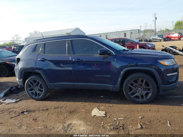 3C4NJDBB5JT442950 Jeep Compass Latitude 4x4
